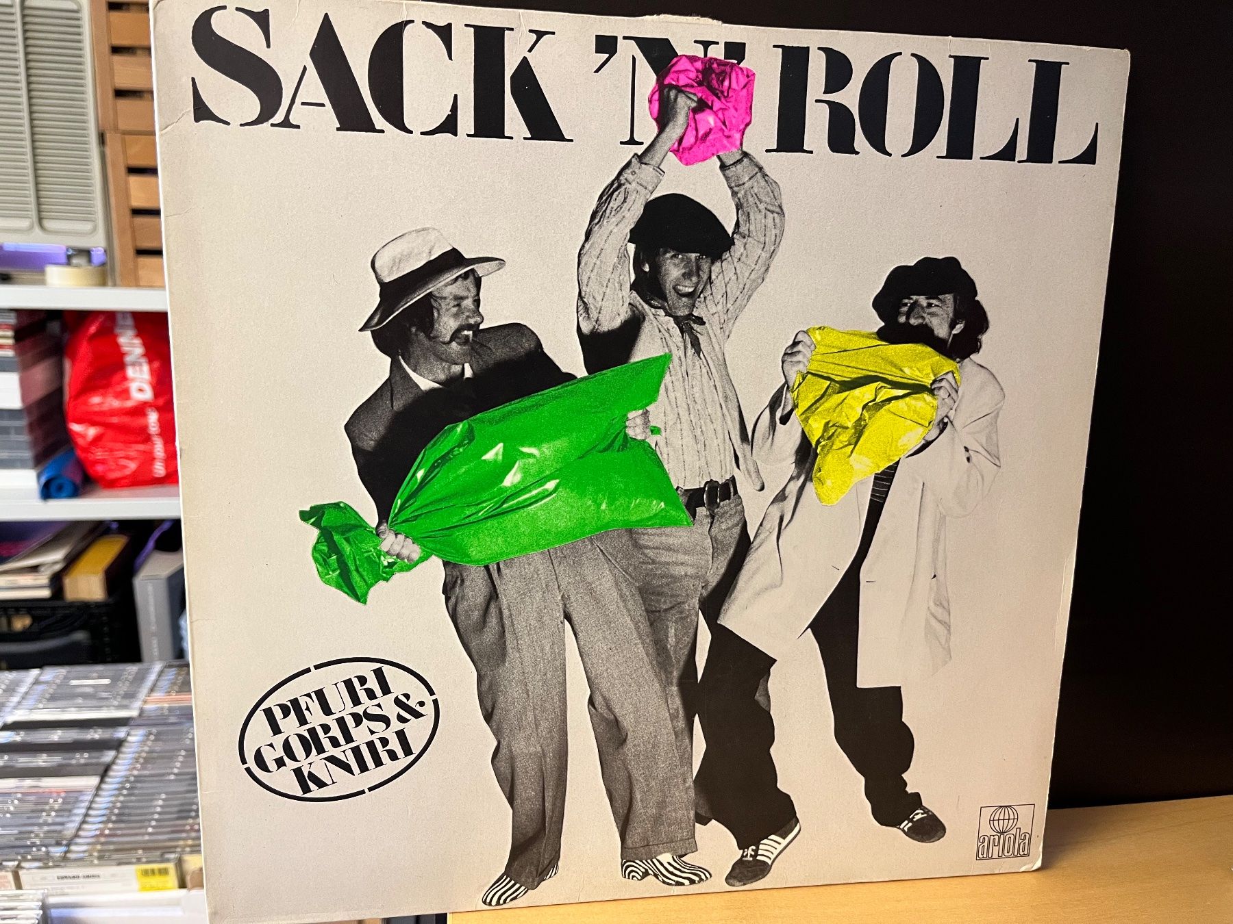 Dischi in vinile: Pfuri, Gorps & Kniri - Sack 'N' Roll - XHJ12 – Nuovo (secondo la descrizione) da Küsnacht ZH venduto da swisssales.net