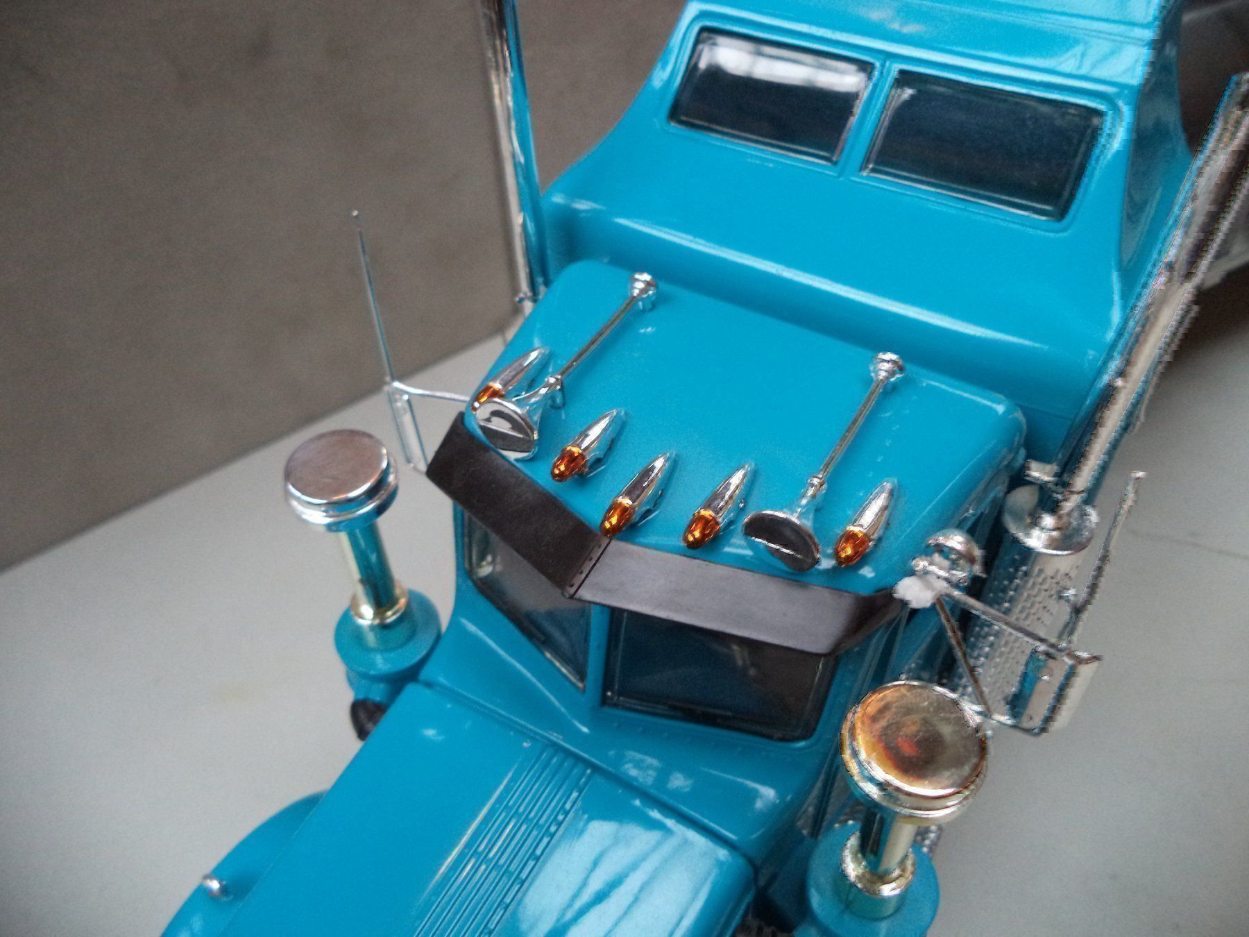 Modellini d'auto: Revell Peterbilt 359 BIG-BLUE 1:24 – Nuovo e nell'imballaggio originale da Rieden AG venduto da Wirth03 3