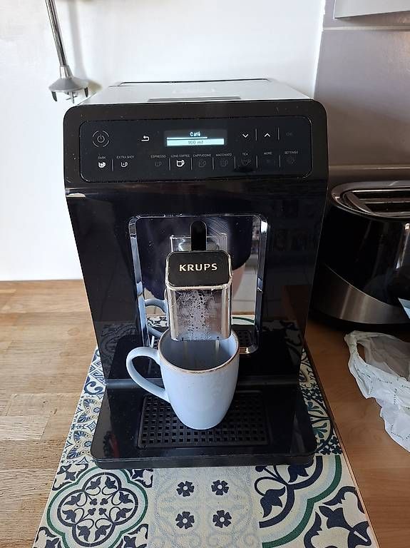 Kaffeemaschinen & Espressomaschinen: Machine a café krups evidence – Gebraucht aus Onex von morelan