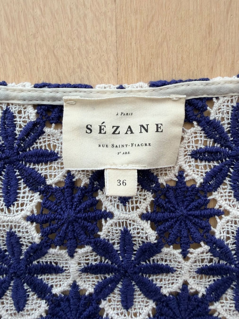 Sezane Camicette: Sézane Blouse "Emma", Ecru Navy, Grösse 36 – Usato da Winterthur venduto da rah_wb9g 1