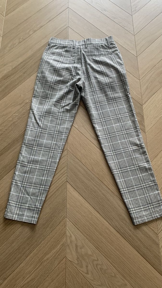 Bershka Pantaloni: BERSHKA checkered trousers XS/S – Usato da Zürich venduto da Angela_Fashion_Lover 4
