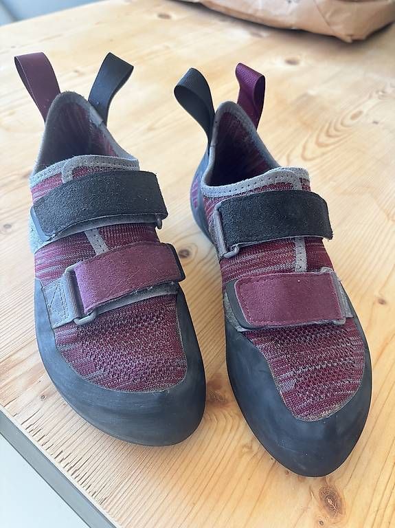 Scarpe da donna: Boulderschuhe Gr.37 – Usato da Hausen am Albis venduto da tin_9mcg