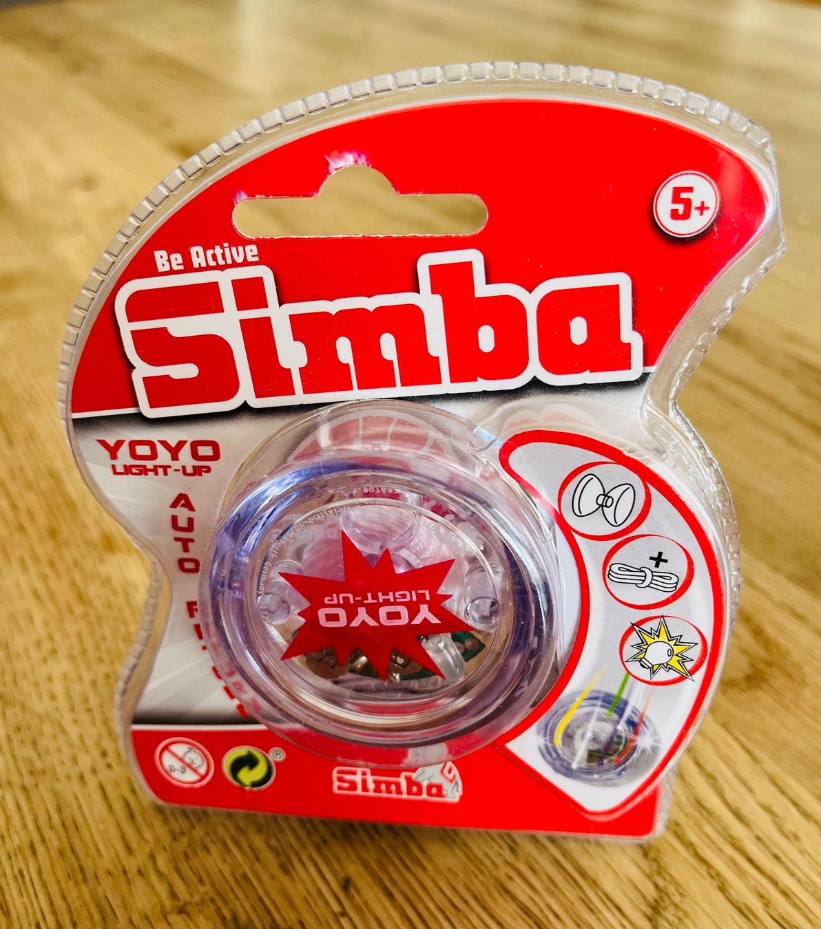 Jouets: Simba Yoyo Light-up mit Licht Effekt - NEU – Neuf avec emballage d'origine à Konolfingen par takkie