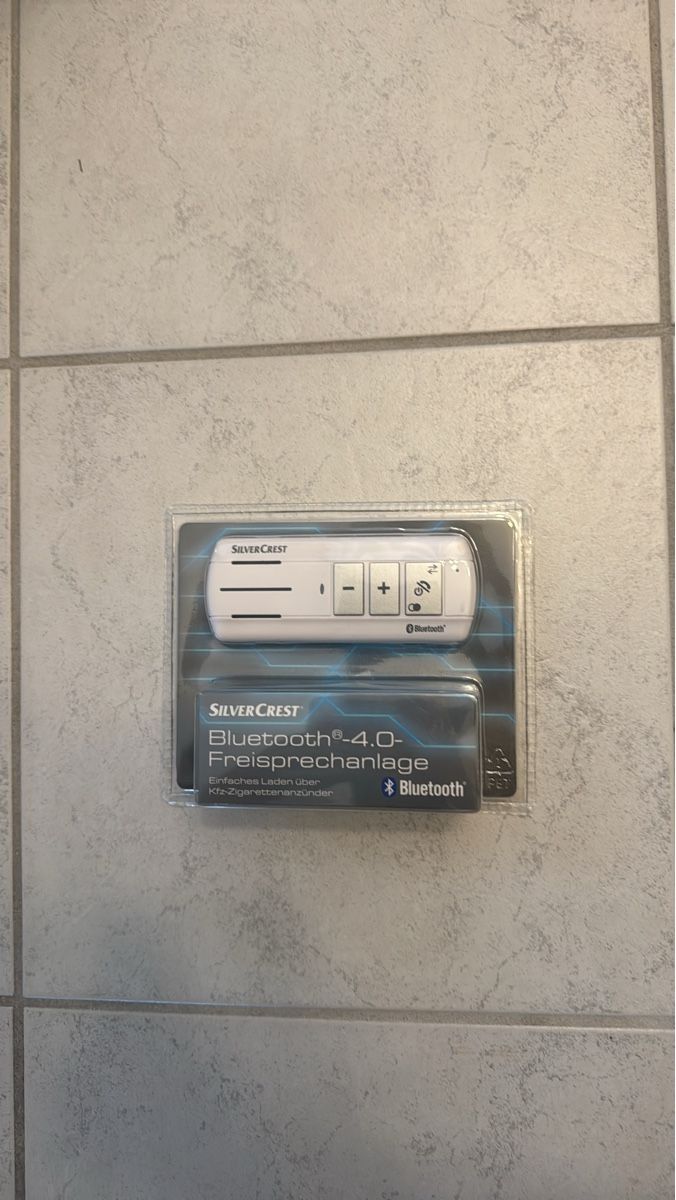 Sistema di controllo: Bluetooth 4.0 Freisprechanlage mit Kfz-Laden-Funktion – Nuovo e nell'imballaggio originale da Pfäffikon SZ venduto da Anfh8806