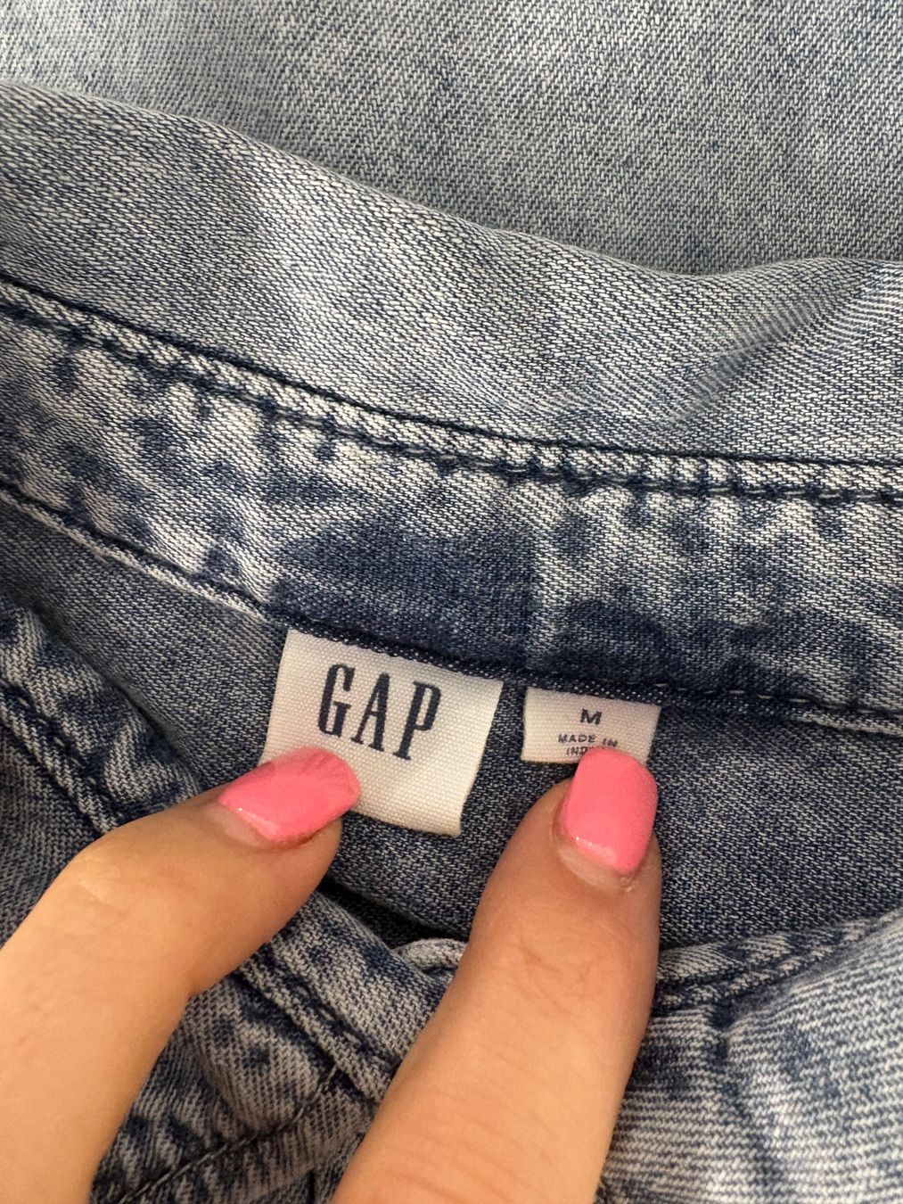 Gap Camicette: GAP Jeansbluse blau Gr. M kurz Bluse Baumwolle – Nuovo (secondo la descrizione) da Regensdorf venduto da secondchancefashion 3