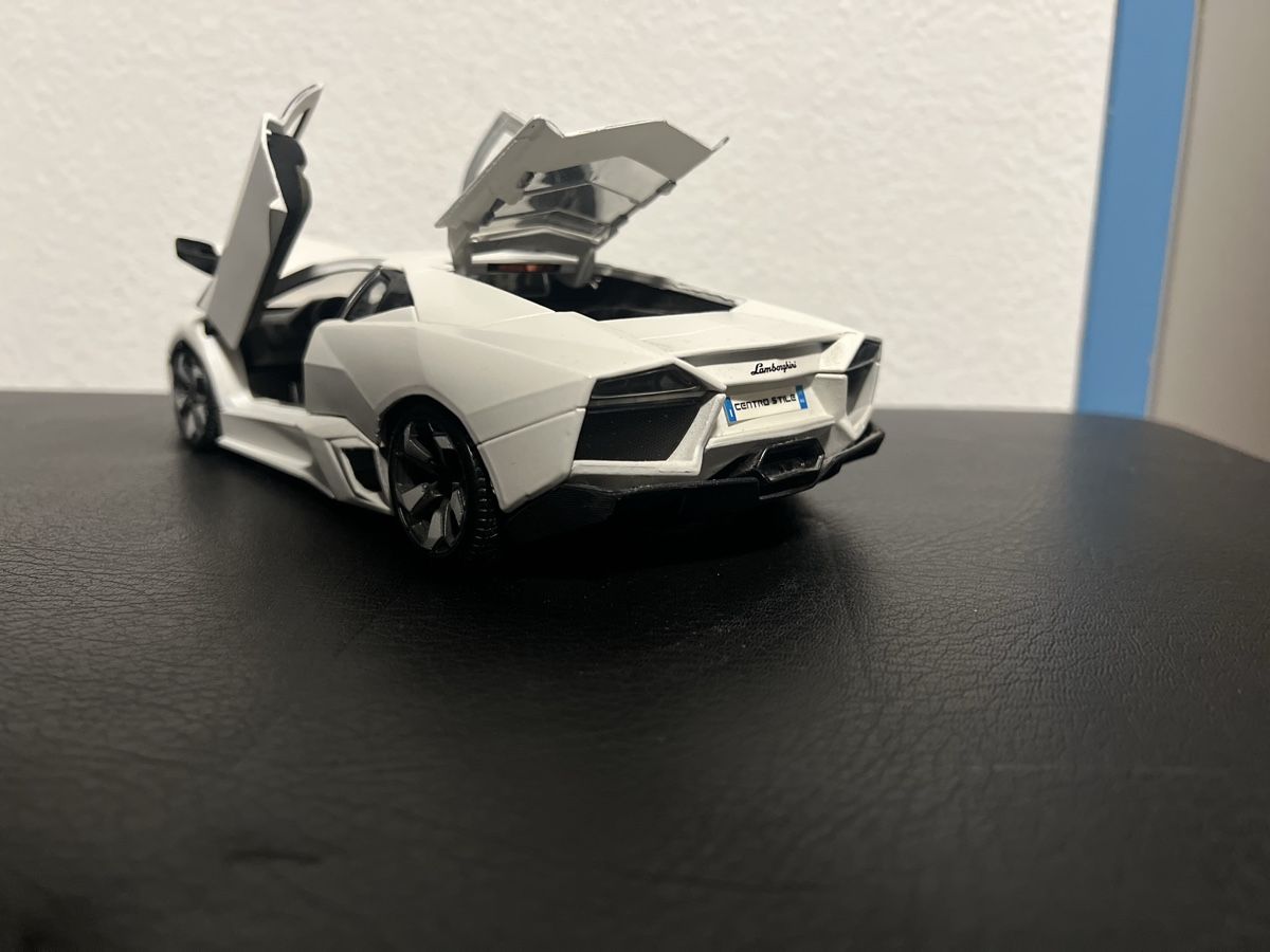 Lamborghini Modellini d'auto: Lamborghini Aventador – Nuovo (secondo la descrizione) da Mägenwil venduto da ele_cd7w 1