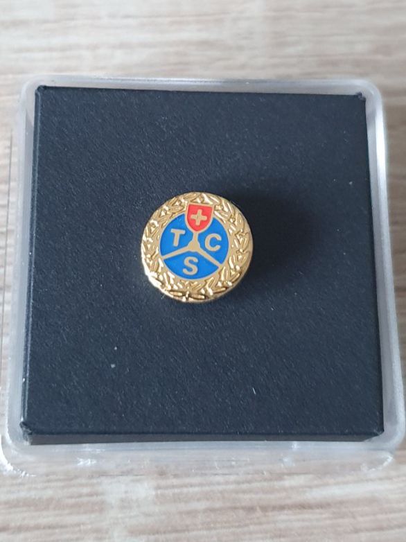 Broschen & Nadeln: Pins – Gebraucht aus Pieterlen von James1956