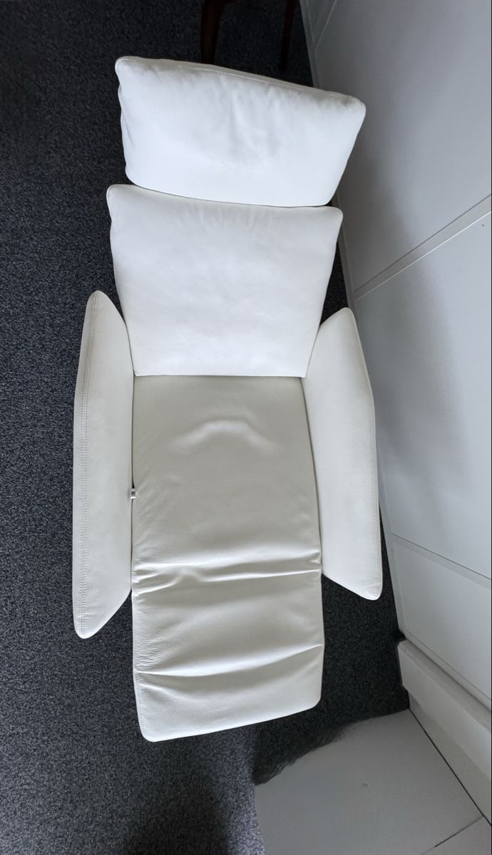 Intertime Sessel: Intertime Relaxsessel mit Hocker, Leder weiss, Top Zustand! – Gebraucht aus Volketswil von CHEF2222 6