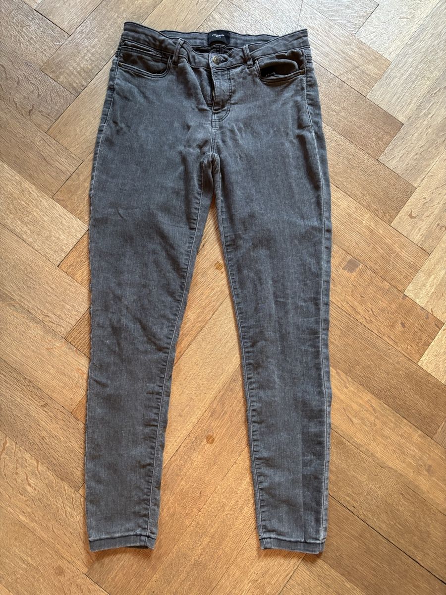Vero Moda Jeans: Jeans  jegging Vero Moda, gris, taille M/30 – Usato da Sion venduto da Nelsonkatz