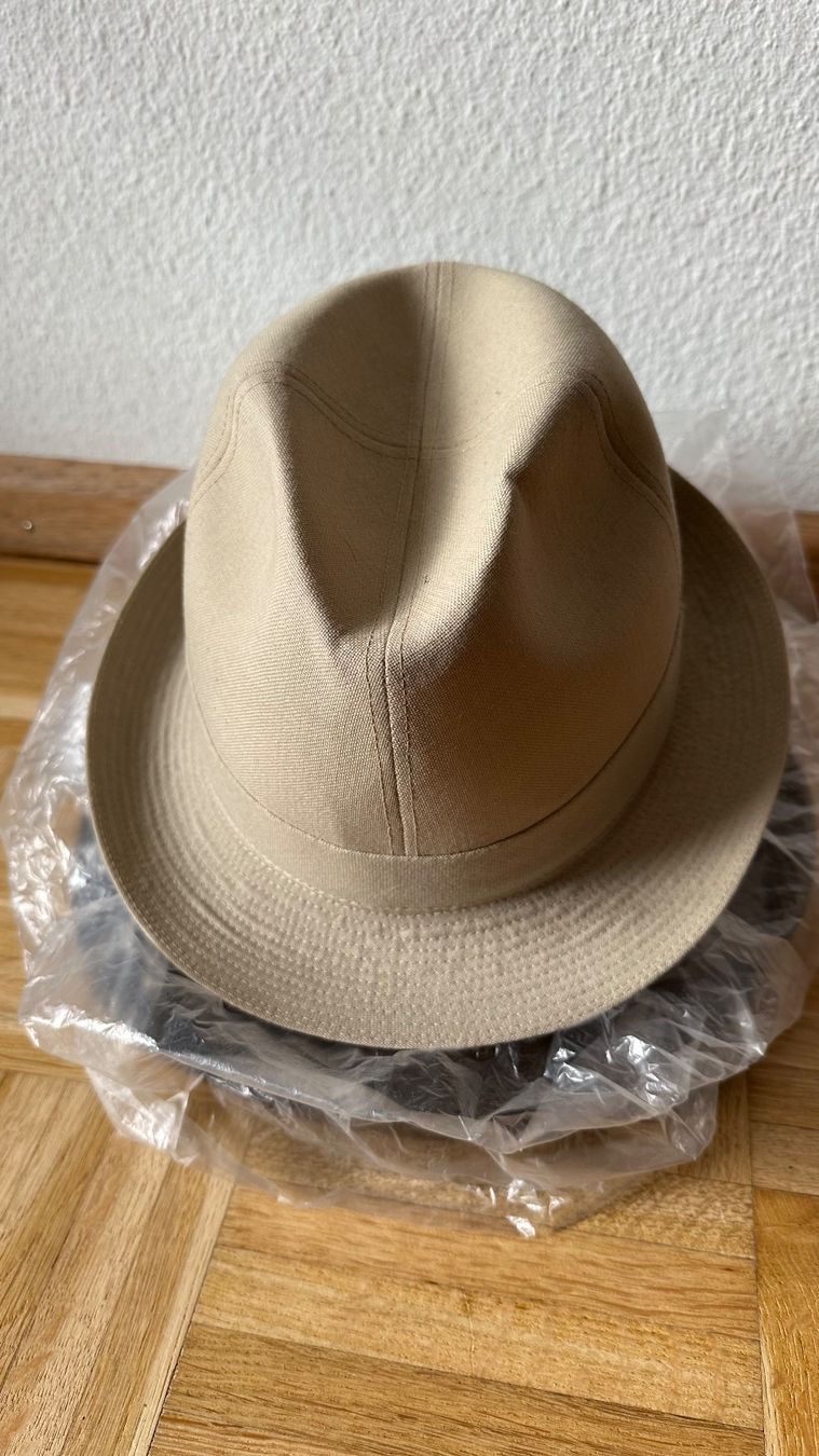 Hüte, Mützen & Caps: Sommerlicher Herrenhut beige Gr. 57 – Gebraucht aus Schönenbuch von marisli80