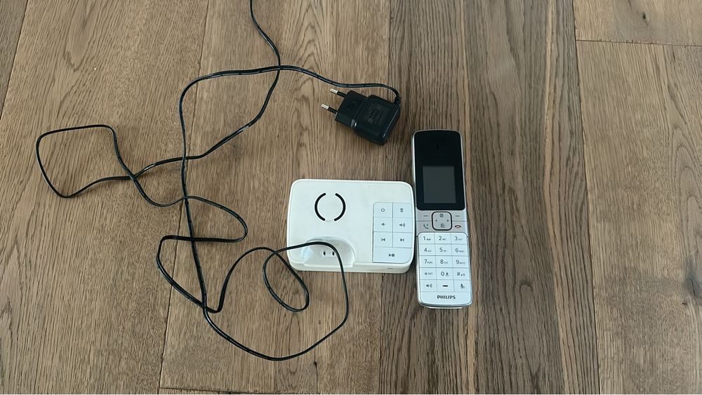 Schnurloses Telefon Immer Auf Ladestation