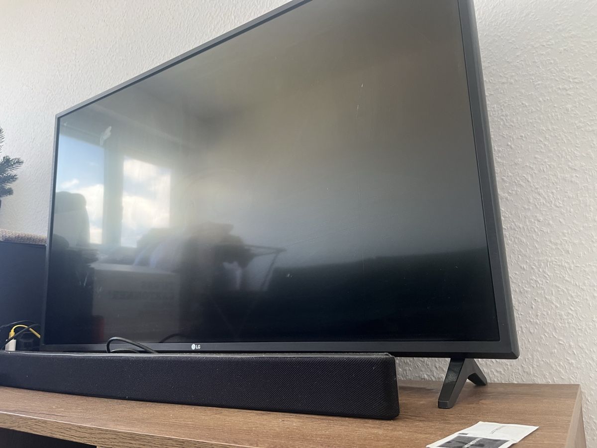 LG Fernseher: TV LG 43 pouces – Gebraucht aus Nyon von schoettlij 1