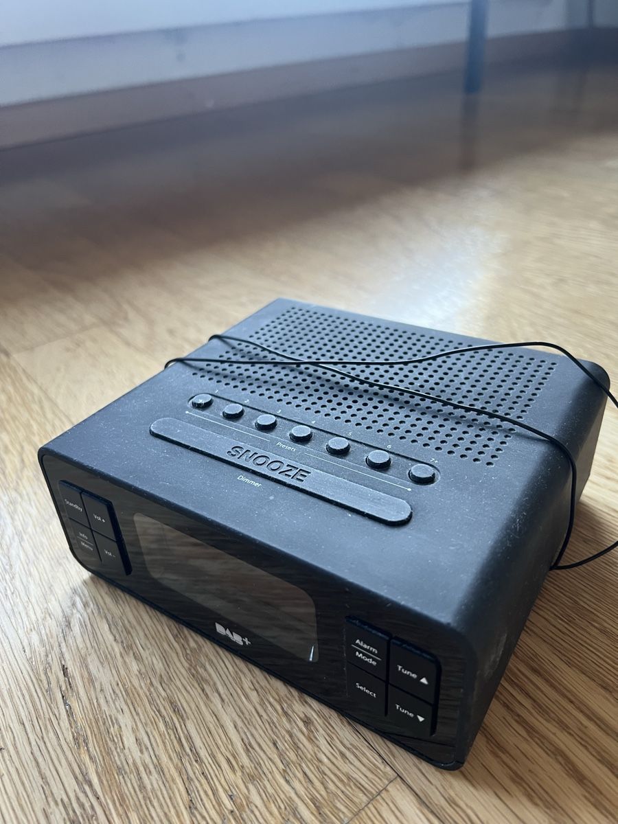 Wecker: Komfortradiowecker mit DAB+ und FM – Gebraucht aus Heimberg von nat_xv92 1