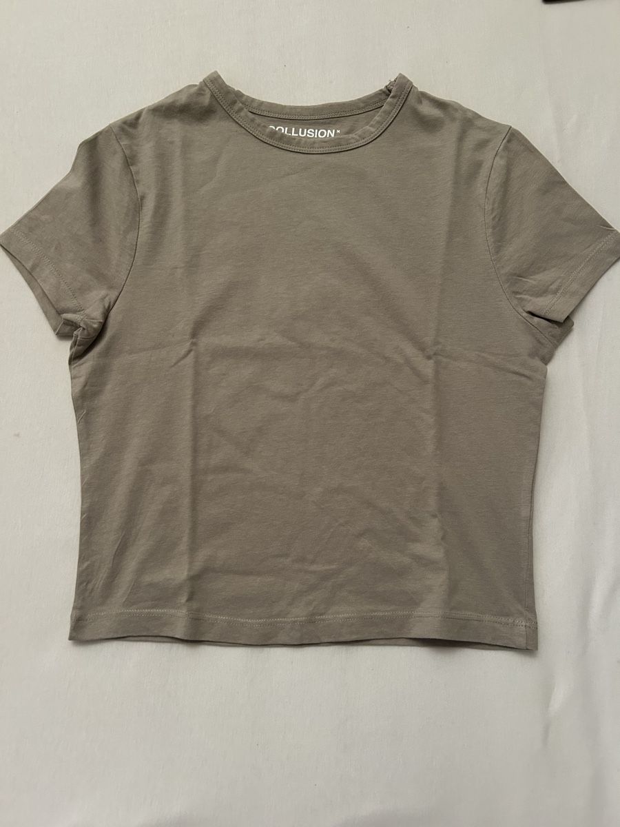 T-Shirts: Collusion hazelnut-colored T-shirt.  – Gebraucht aus Ponte Capriasca von noemi.slg