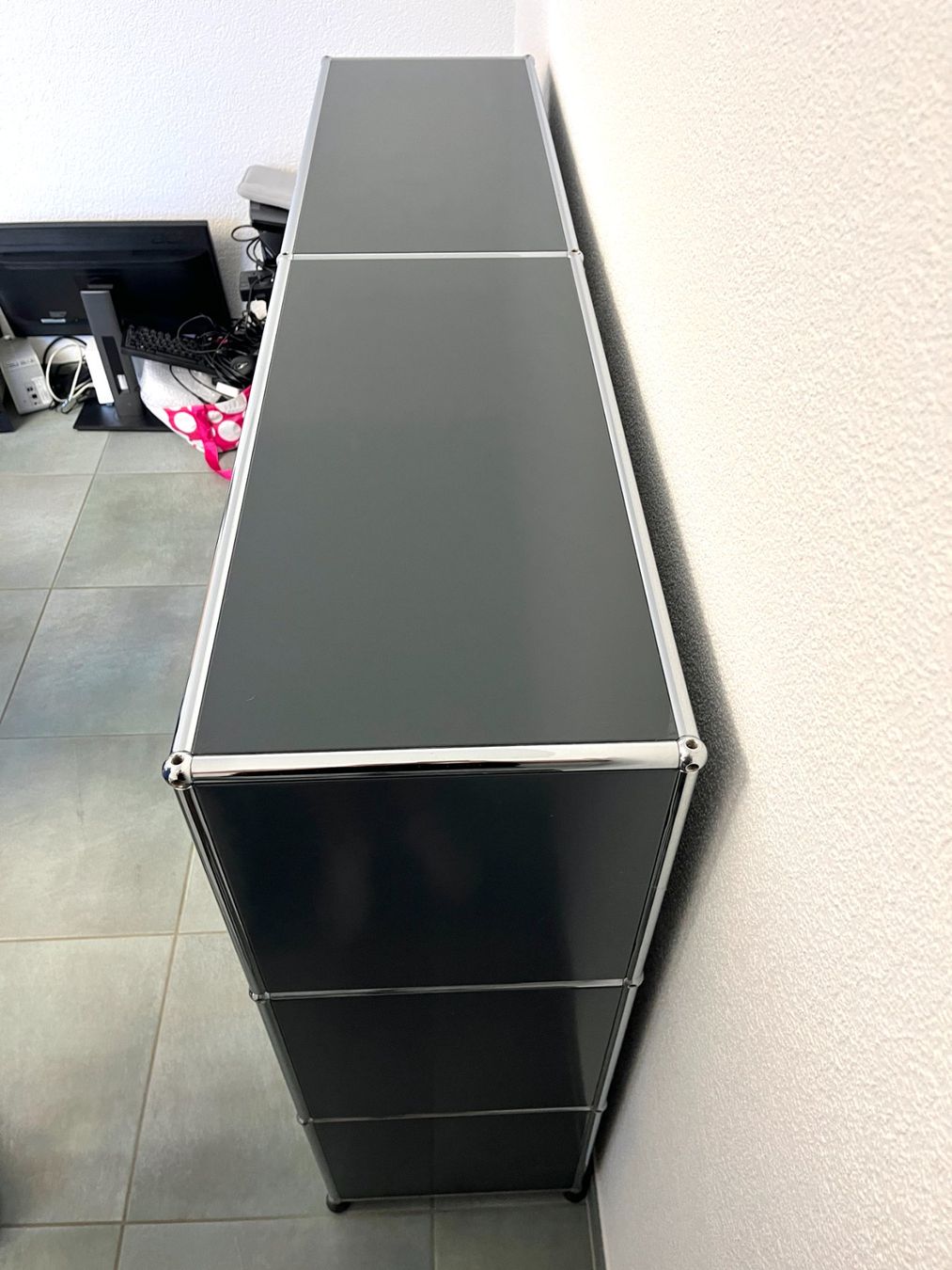 USM Cassettiere: USM Sideboard Kommode grau 152 x 109 x 37 cm – Usato da Zürich venduto da Allrounders 1