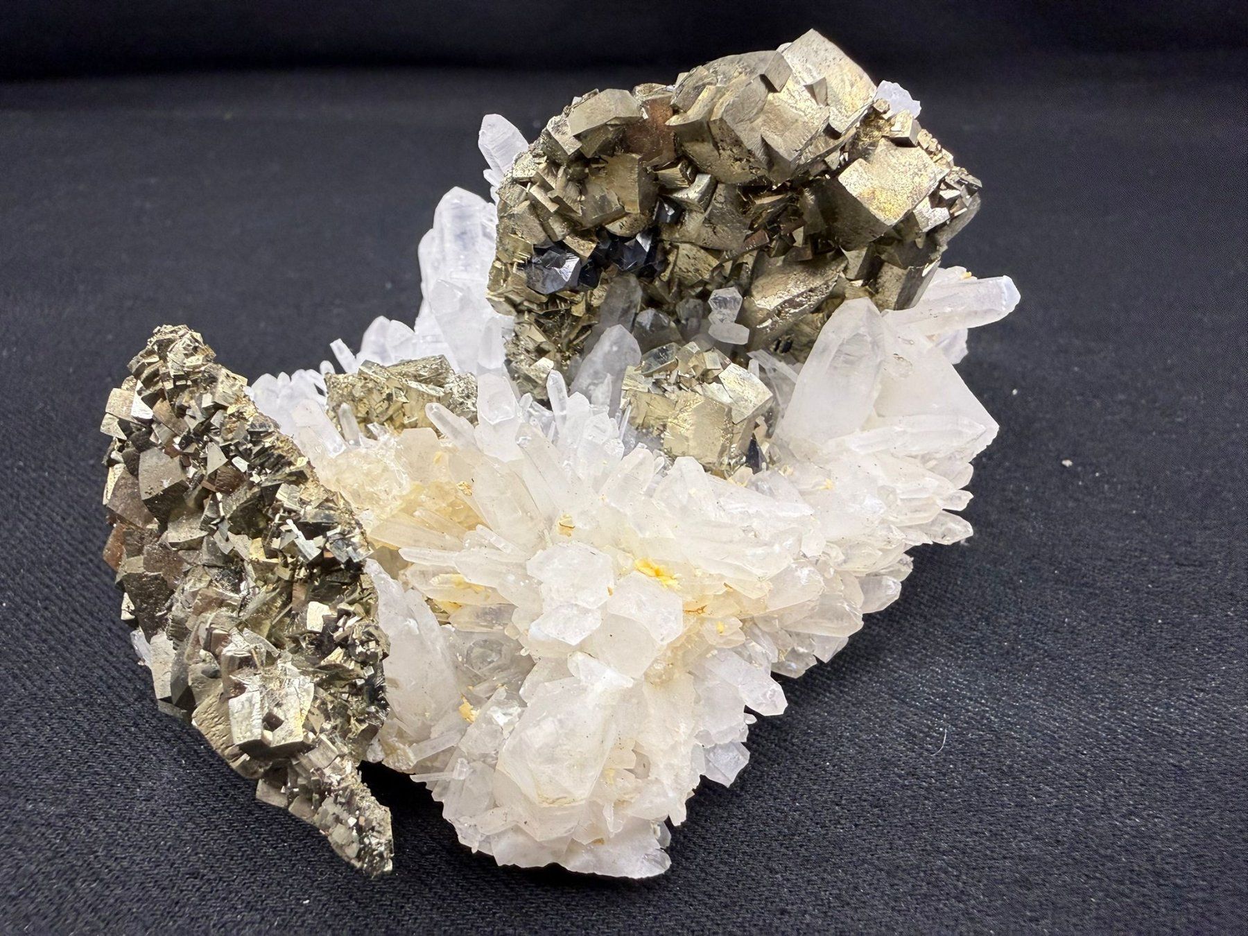 Minerali & Pietre curative: Pyrite pseudomorph after Pyrrhotit with Sphalerit – Usato da Schinznach Bad venduto da Demerald 8