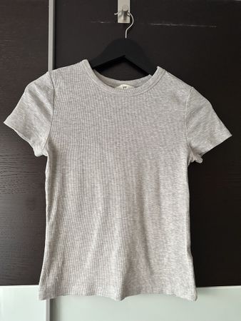 Damen T-Shirt H&M gerippt grau in gutem Zustand