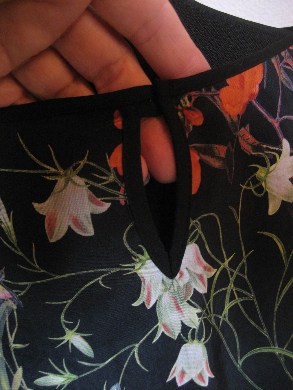 Marc O'Polo Camicette: Blouse en cupro Marc O'Polo taille 40 – Usato da Delémont venduto da marryb 4