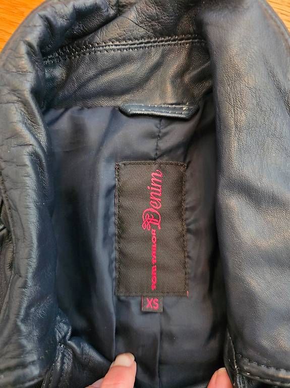 Jacken: Lederjacke echt Grösse XS – Gebraucht aus Kerns von N28 1