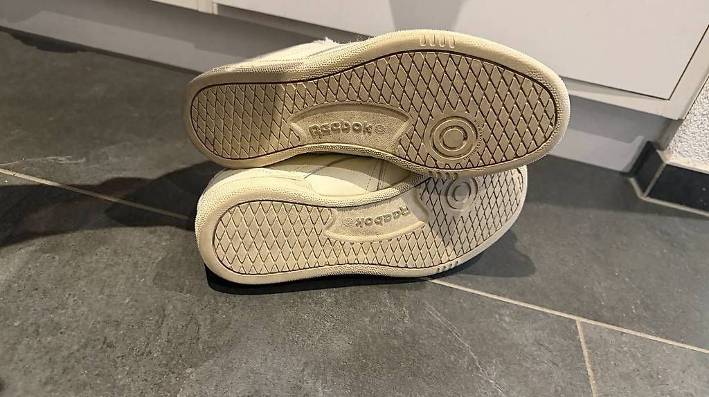 Scarpe da uomo: Reebok Classic Grösse 43 – Usato da Düdingen venduto da Emphilly 2