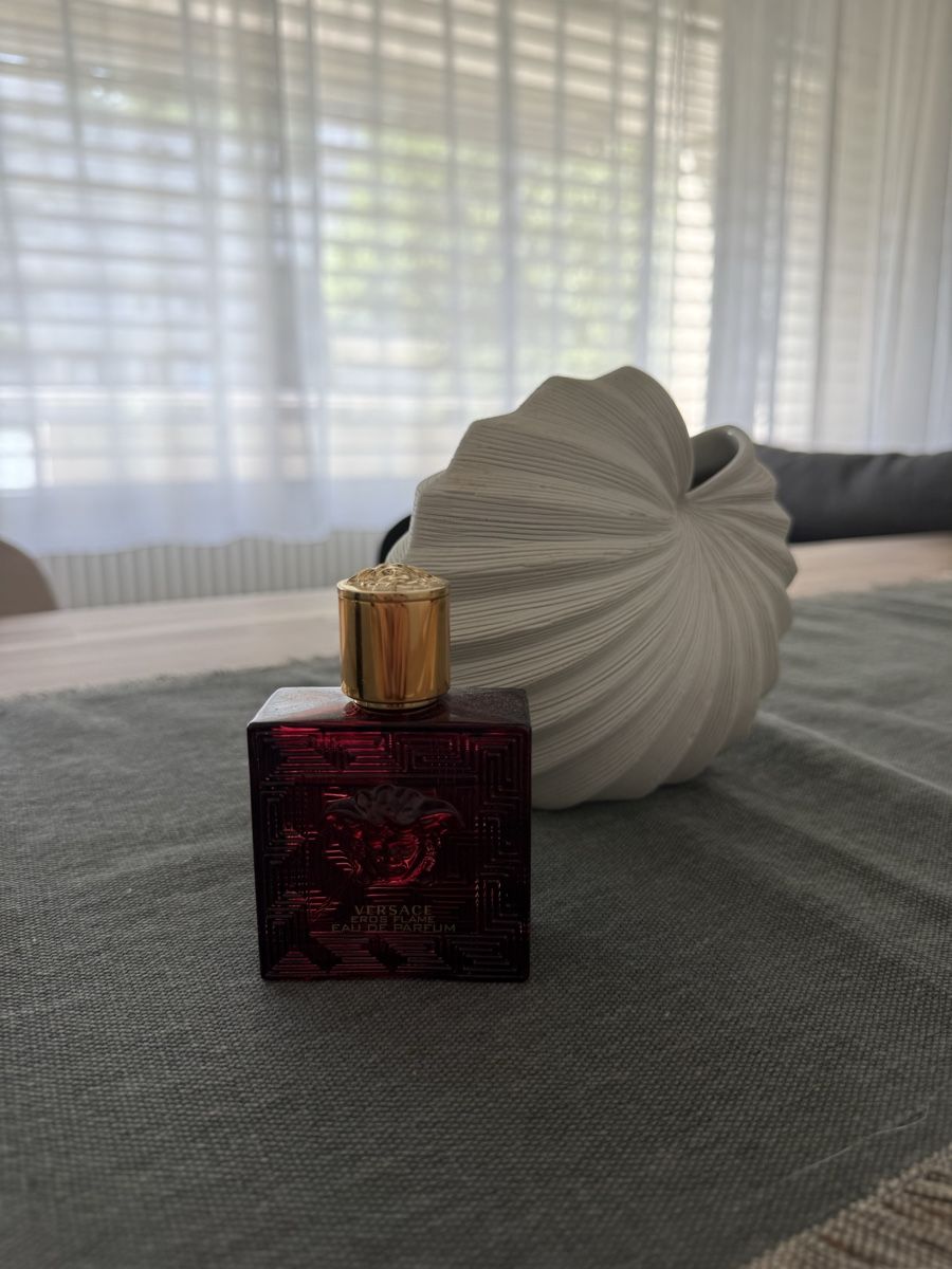 Versace Parfums & Eau de Toilette: Versace Eros Eau de Parfum 100ml – D'occasion à Biezwil par noa_zz88