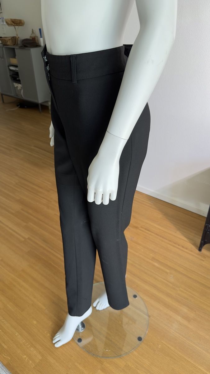 Hosen: Schöne Damenhose von Review – Gebraucht aus Adliswil von RicPro 3