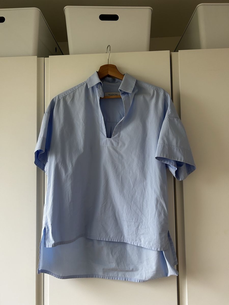 Valentino Camicette: Valentino Bluse oversized hellblau IT 40 – Usato da Zürich venduto da cos_b629