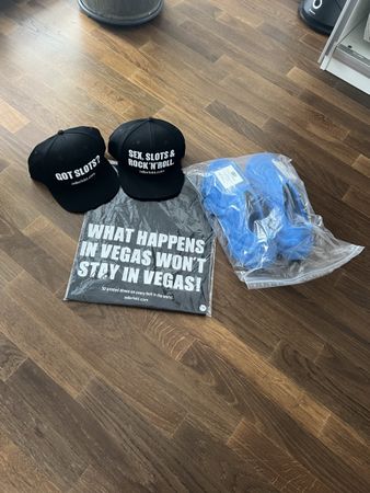 Markenpaket (Schuhe, T Shirt und Caps) Zellerfeld