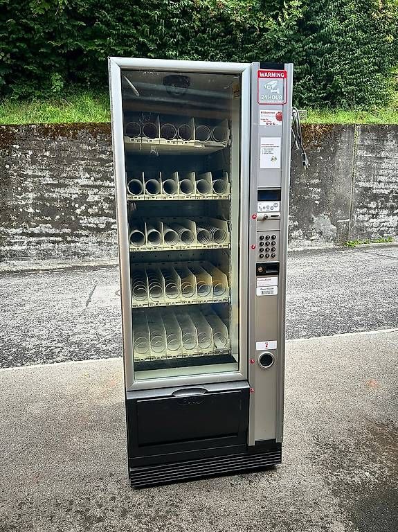 Selecta Altro per Gastronomia & Hotel: Selecta Snack Automat – Usato da Wolhusen venduto da JISommer15 2