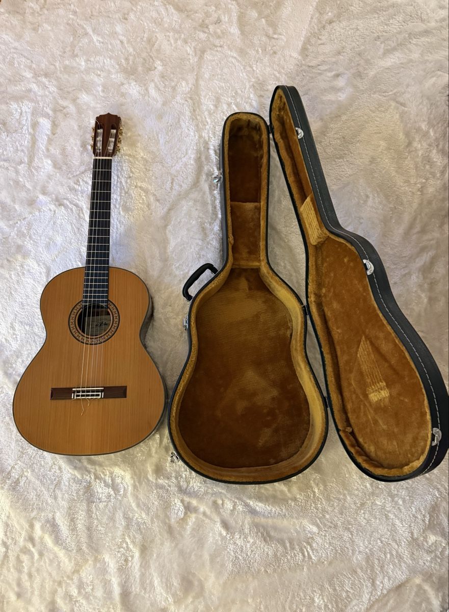 Vintage Strumenti musicali: Vintage-Konzertgitarre  – Usato da Uttwil venduto da VHauavxjy 1