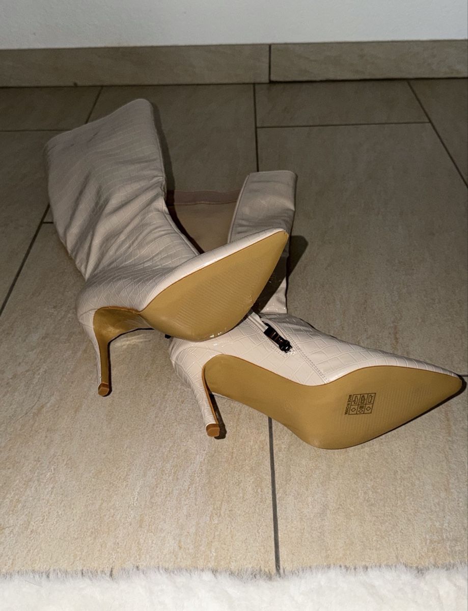 Damenschuhe: Beige high knee stiletto boots – Neu (gemäss Beschreibung) aus Oftringen von soraia.i 2