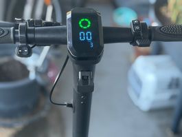 trottinette électrique comme neuve 