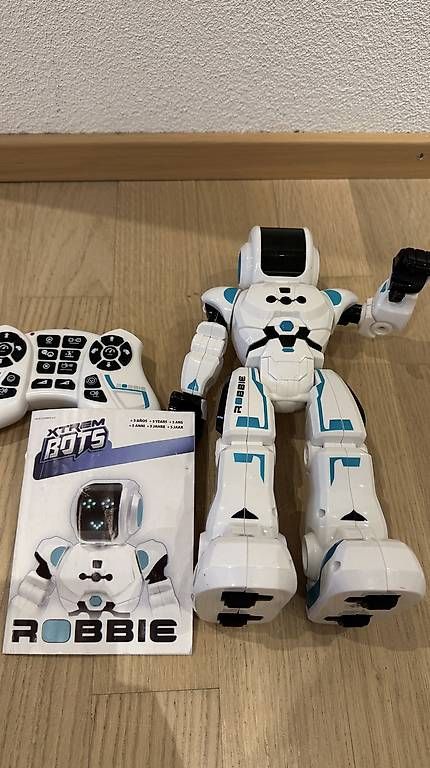 Giocattoli: Roboter zum spielen und Programmieren – Usato da Uster venduto da Cello-83