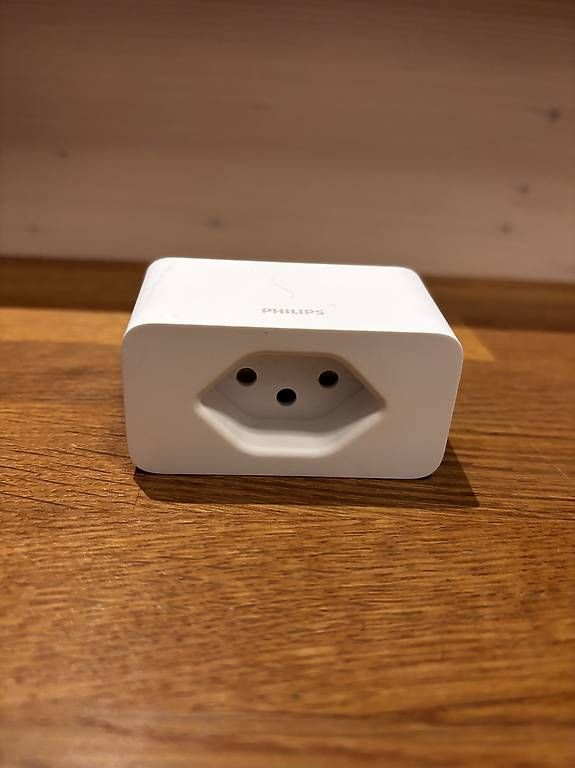 Spine: (7 Stk) Philips Hue smart Plug CH – Usato da Pfungen venduto da nicky79 1