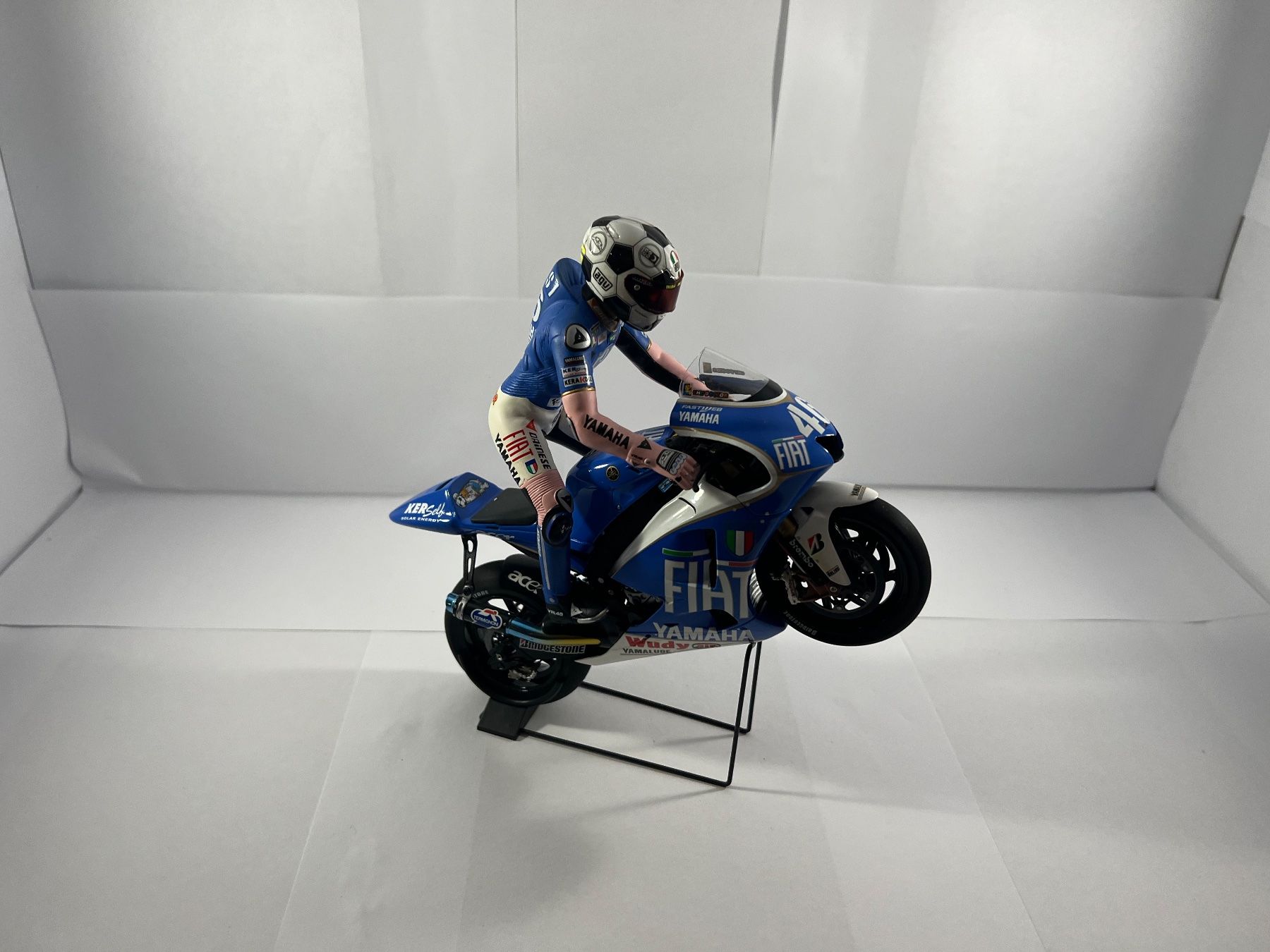 Minichamps Kit di modellismo & Modellini statici: Valentino Rossi Lot 13 – Usato da Sergey venduto da Mascotte00