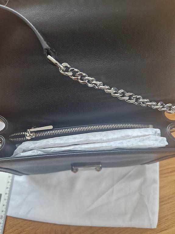 Taschen für Damen: Neue Michael Kors Handtasche,  schwarz silber – Neu und originalverpackt aus Feusisberg von cts_55rn 2
