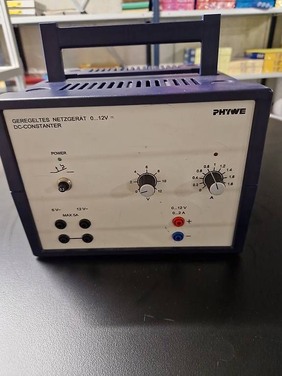 Componenti elettronici: PHYWE geregeltes Netzgerät 13505.93 mit Kabel , Physik – Usato da Niederbipp venduto da pas_j78b 2