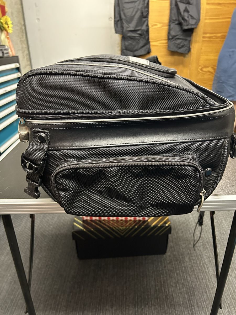 Harley-Davidson Topcase: Harley Davidson Motorradtasche – Usato da Münchenstein venduto da Cello30 3