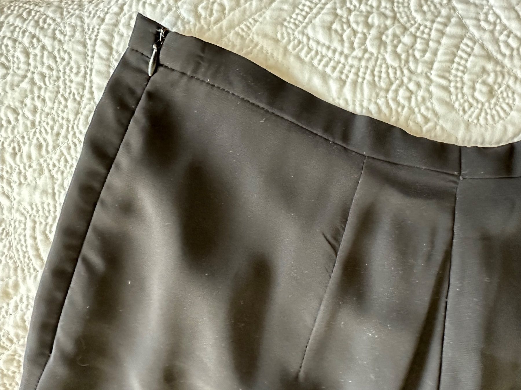 Pantaloni: NEU Satinhose schwarz - elegant - Gr. 40 – Usato da Luzern venduto da Chris-333 1