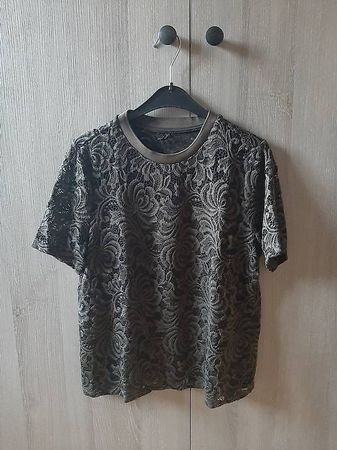 Only T-Shirt Olivgrün Gr. XS mit Muster, Rücken offen