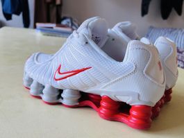 Nike Shox – Moderner Style & Maximaler Komfort