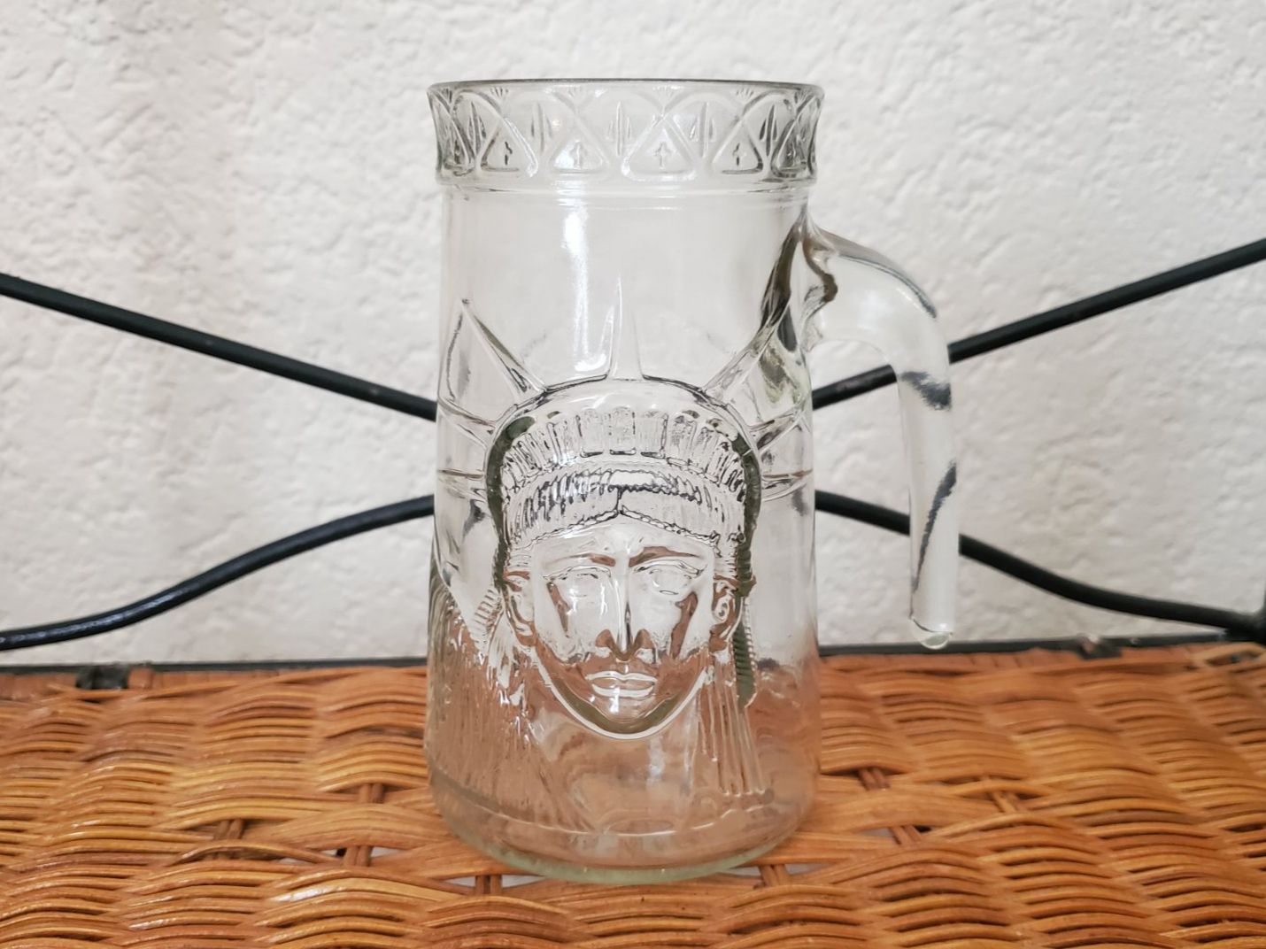 Verres: Chope commémorative 1986 Statue de la Liberté Anchor Hocking – D'occasion à Rennaz par La_malle_du_dauphin 2