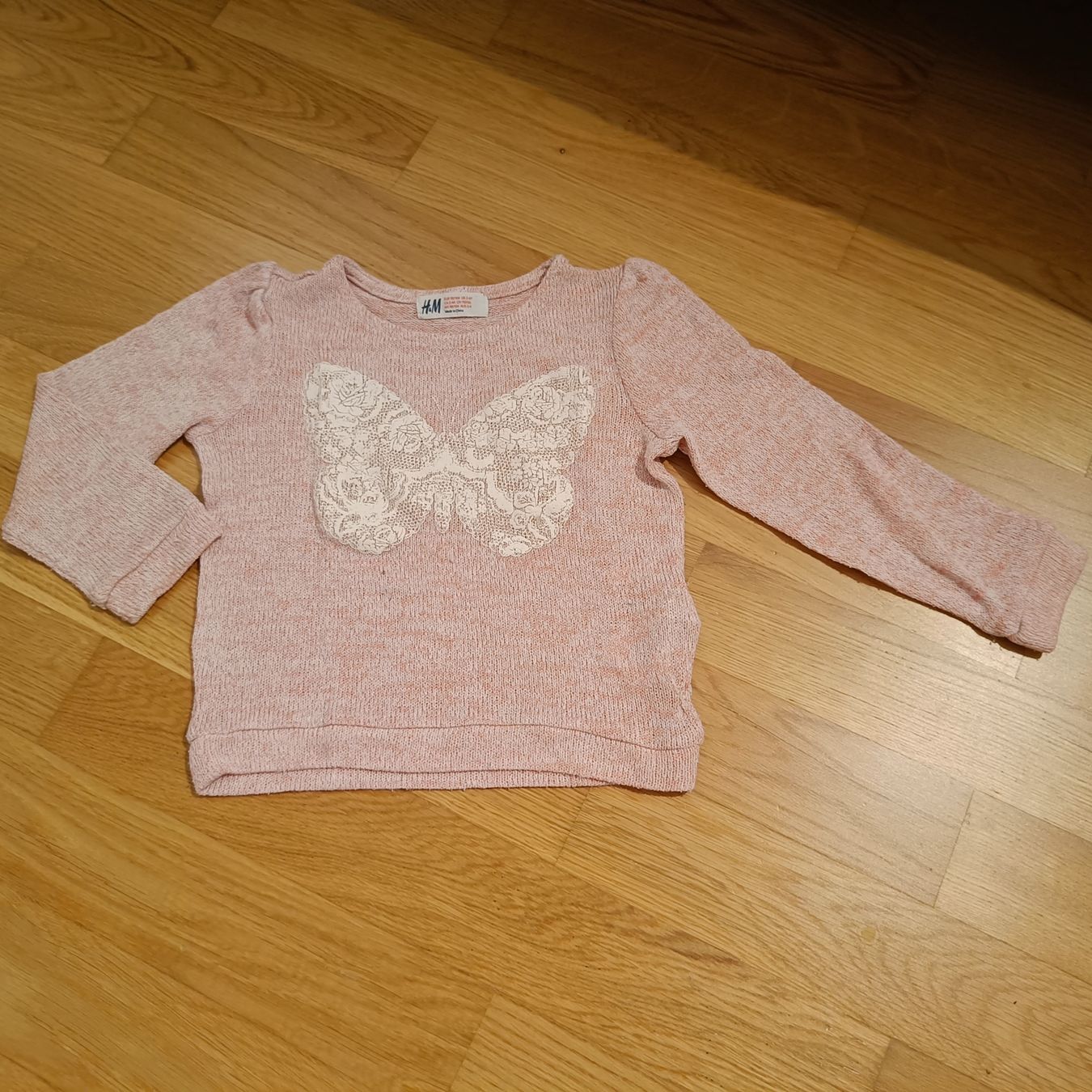 H&M Pulls et sweat-shirts: Pullover Grösse 98 – D'occasion à Jaberg par urig17.