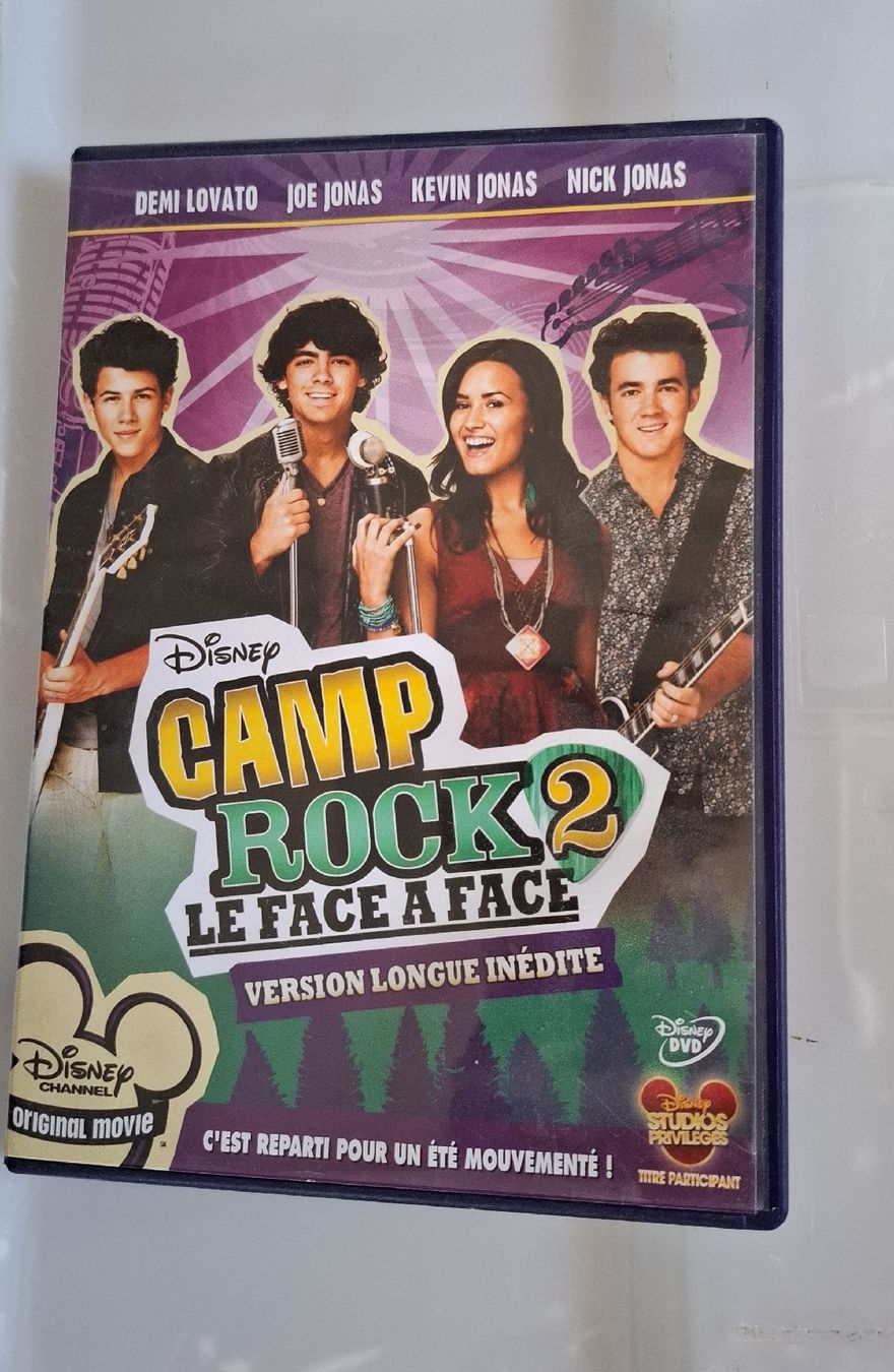 Tutti i DVDs: DVD Camp Rock 2 - Le Face à Face, version longue inédite – Usato da Fiaugères venduto da Fiaugeres1609