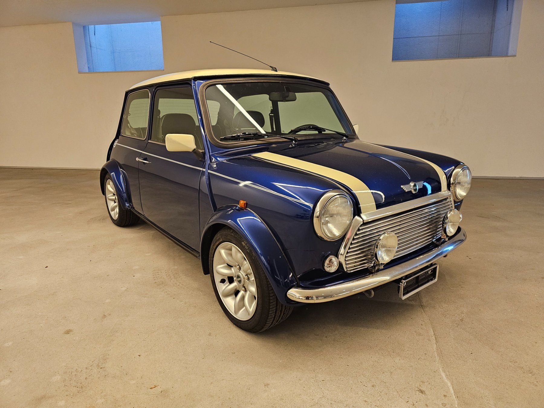 Mini Autos: Mini Cooper 1.3 1999 – D'occasion à Arosa par celiebell 1