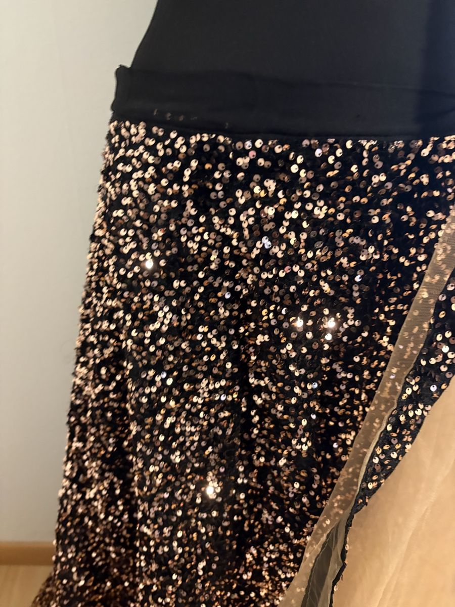 Kleider: Indisches Outfit schwarzer customized lehenga – Neu (gemäss Beschreibung) aus Bösingen von ash_jnn8 1