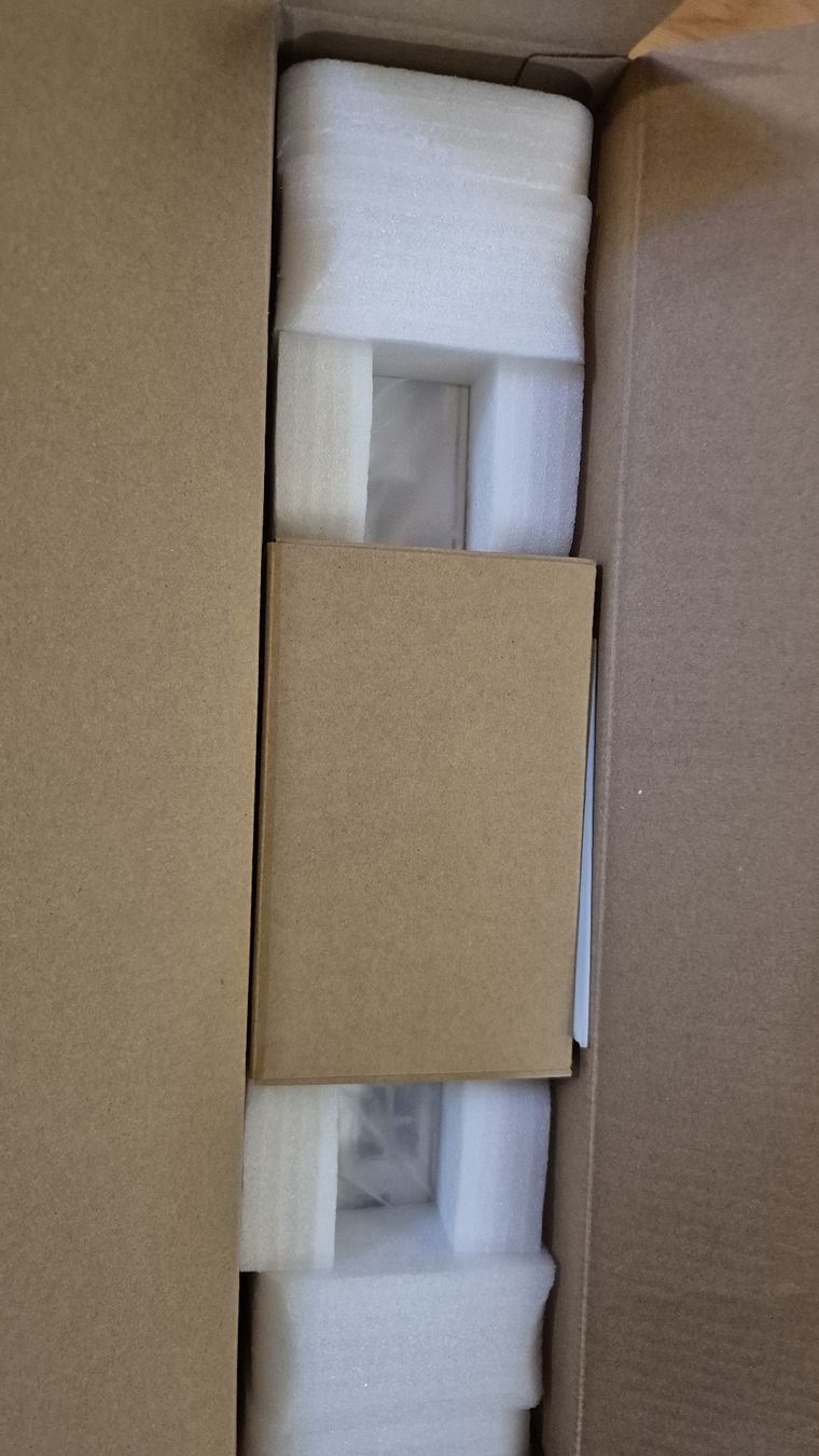 Ubiquiti Modems & Routeurs: Ubiquiti UniFi Dream Machine Pro – Neuf avec emballage d'origine à Andeer par MrMelchior 3