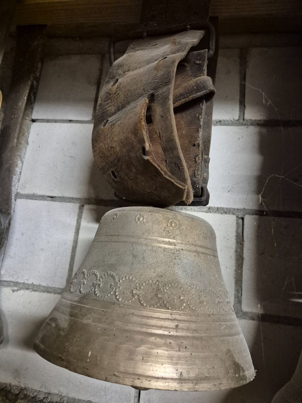 Campanacci mucche: Gusset Glocke 24cm – Usato da Waltalingen venduto da Trachis