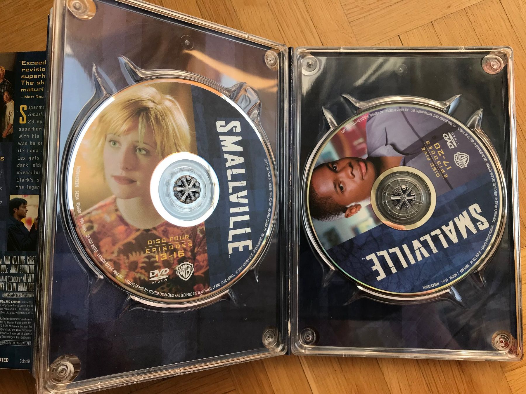 Tutti i DVDs: Smallville - The Complete Second Season - DVD – Usato da Zürich venduto da Malcom 3