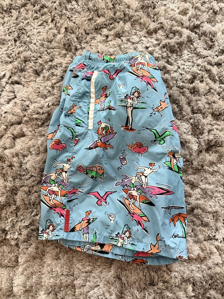 Prada Caleçons de bain: Prada Badehose Muster Surfer M hellblau  – D'occasion à Zürich par MyWardrobe 3